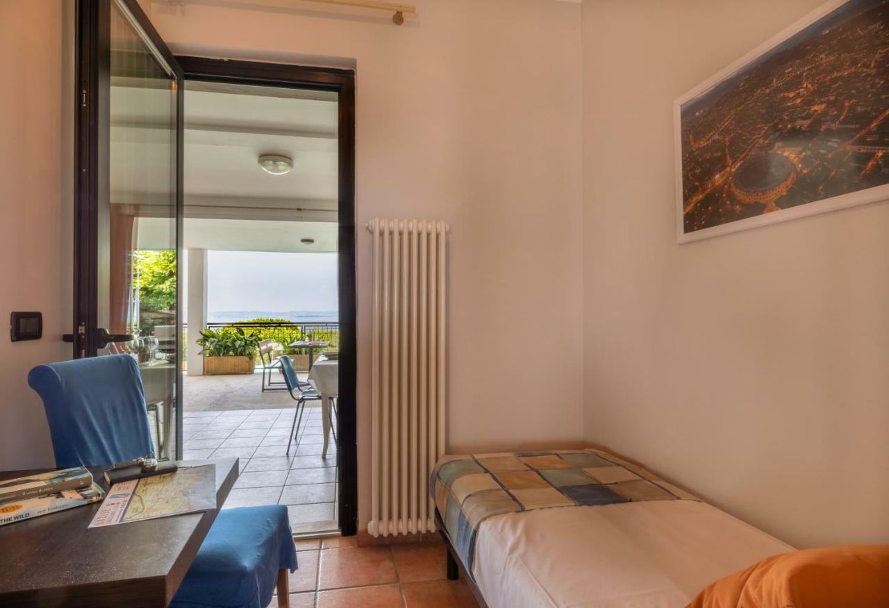 Borgo Blu Poggio Aparthotel Lazise Luaran gambar