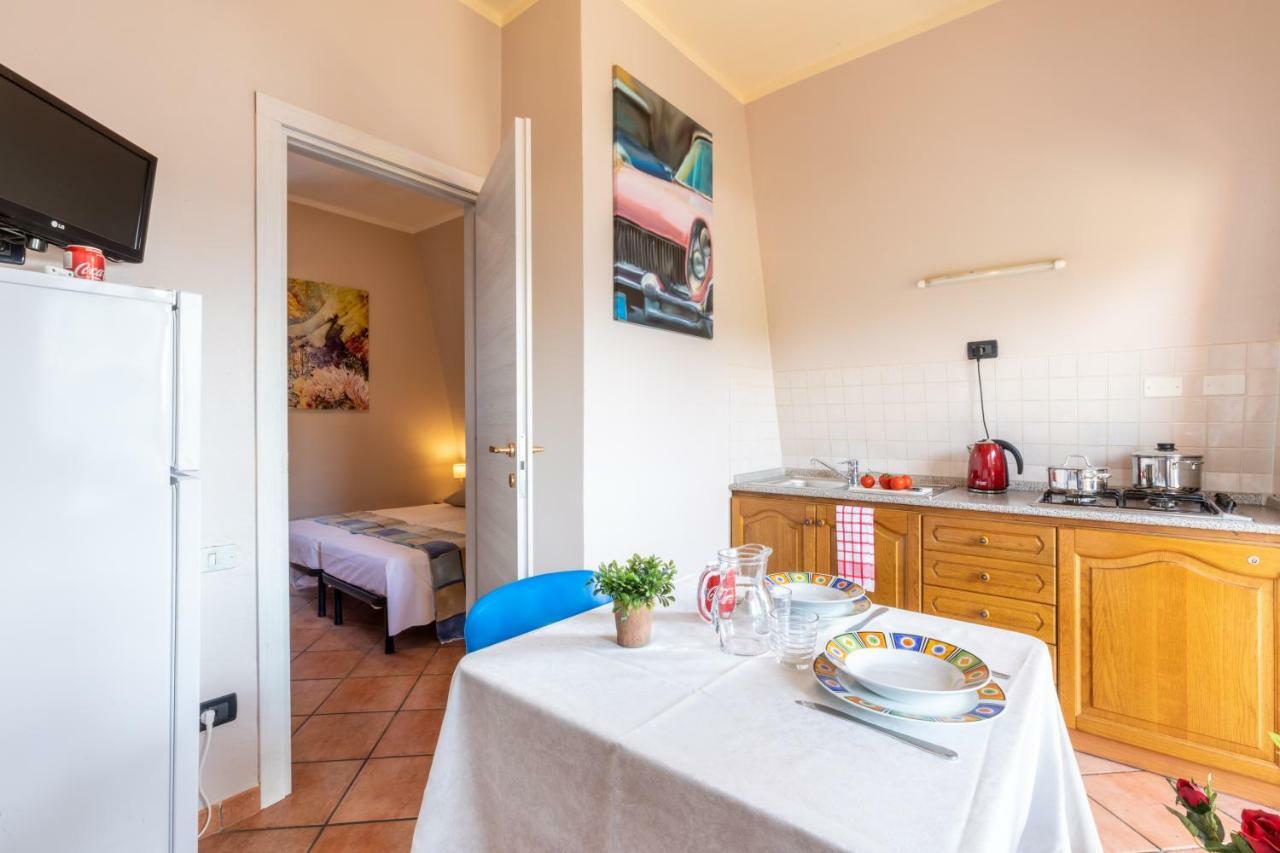 Borgo Blu Poggio Aparthotel Lazise Luaran gambar