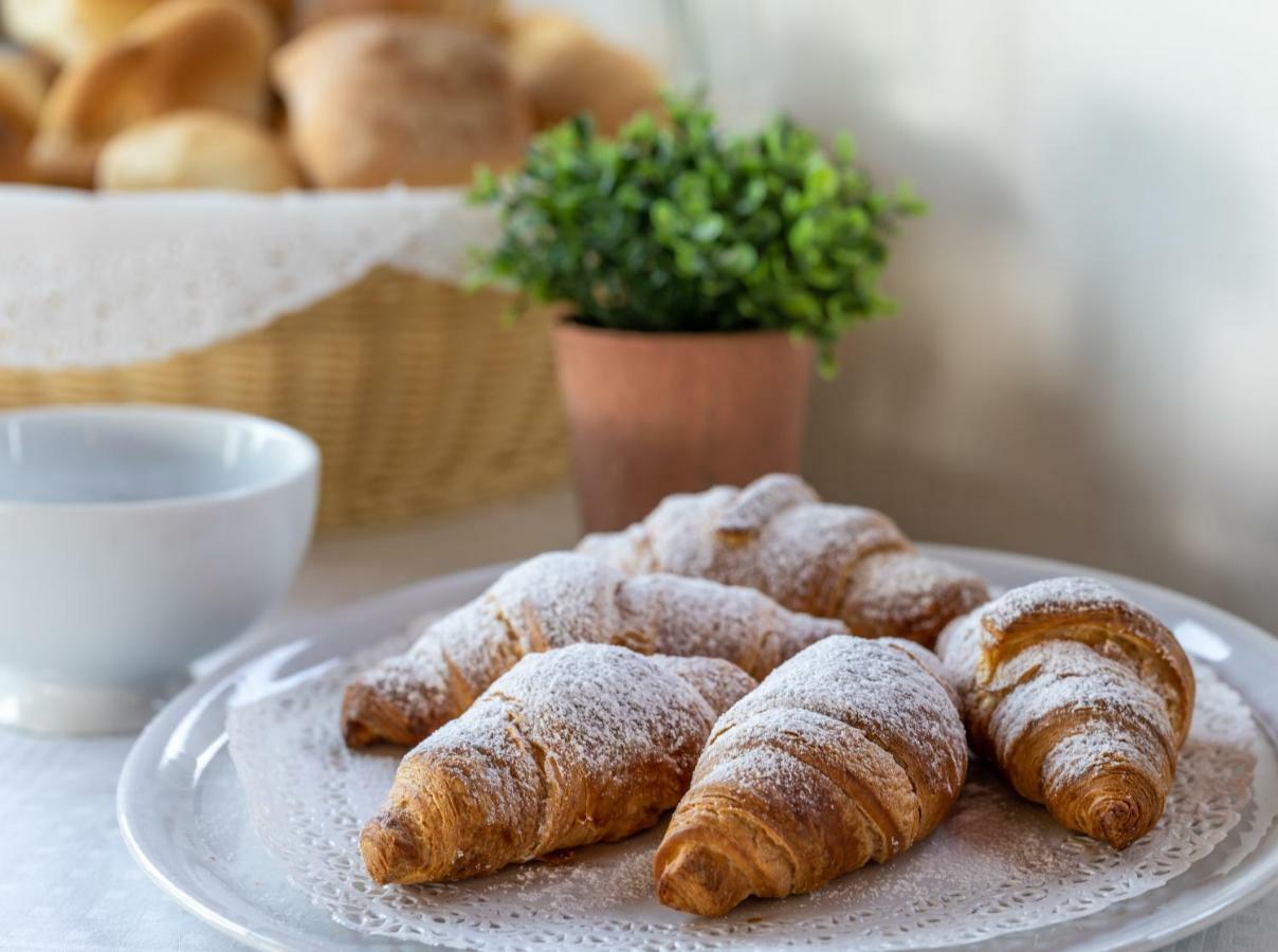 Borgo Blu Poggio Aparthotel Lazise Luaran gambar
